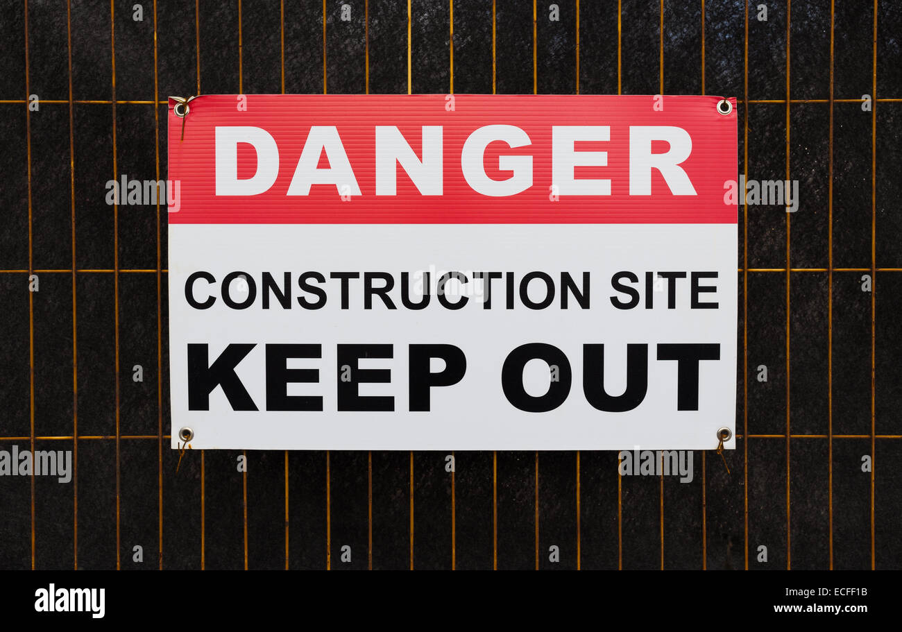 Nahaufnahme, ein Schild "Baustelle Gefahr fernzuhalten" Stockfoto