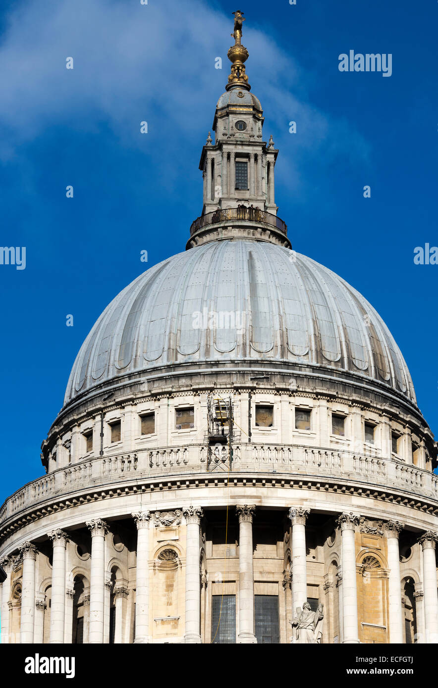 Die berühmte Kuppel der St. Pauls Kathedrale Ludgate Hill City von London England Vereinigtes Königreich UK Stockfoto