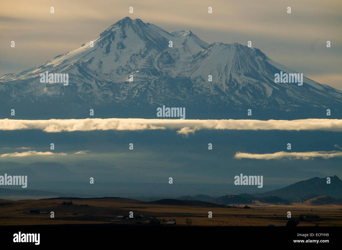 Mt. Shasta Blick von Shasta Valley Siskiyou County, Kalifornien Stockfoto