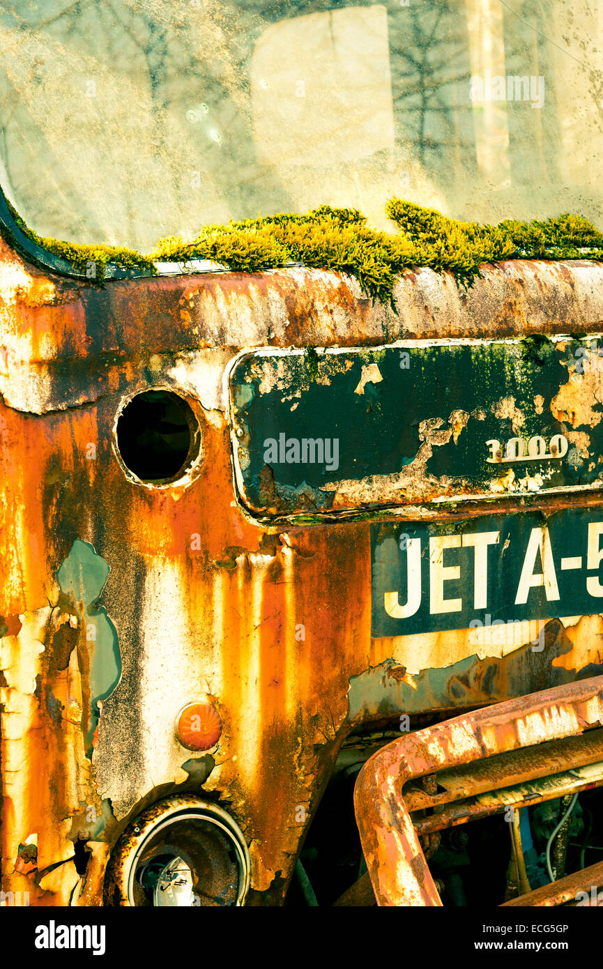 Front-End einer rostigen alten Jet Kraftstoff-LKW Stockfoto