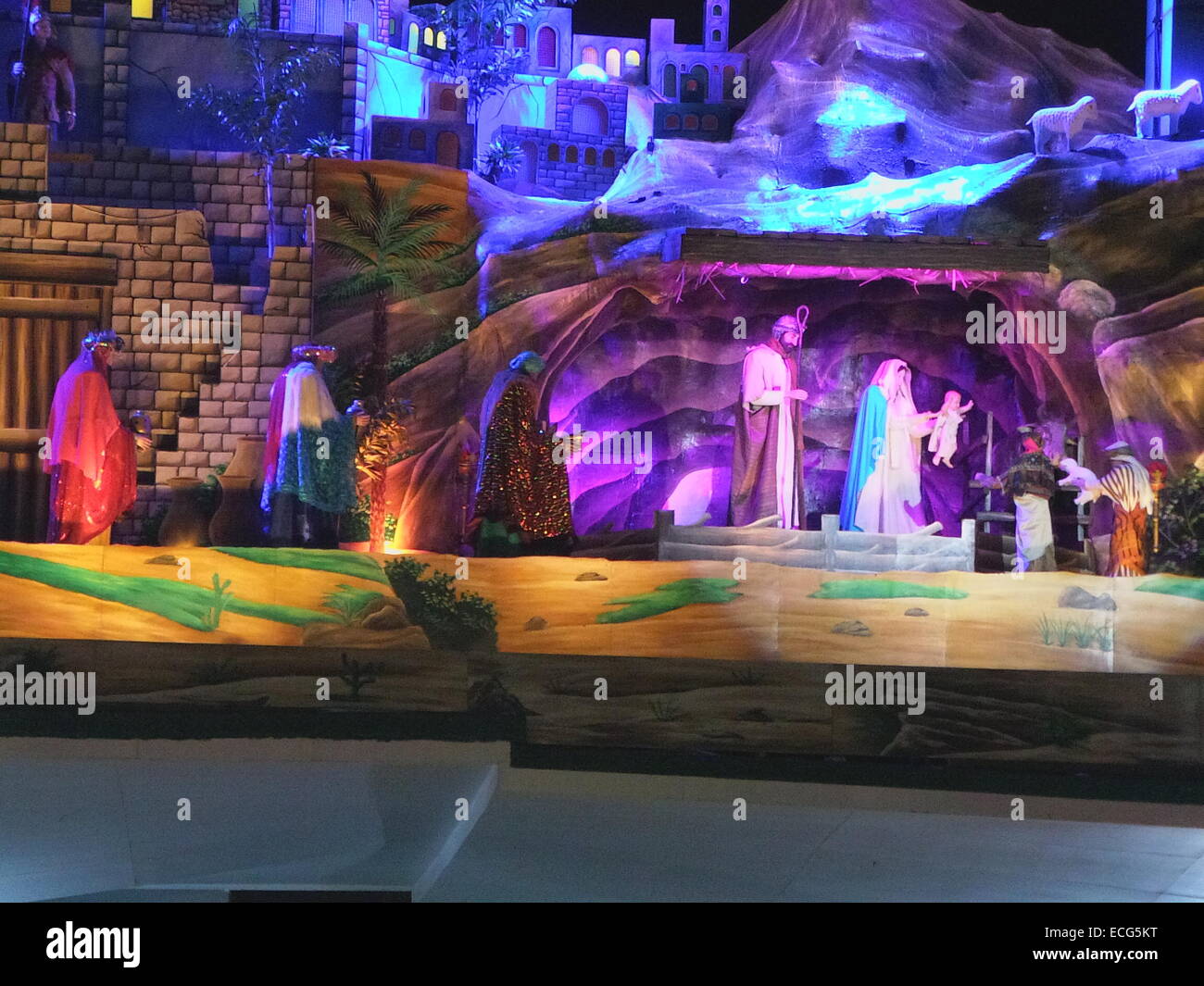 Die riesigen Krippenspiel im Greenhills in San Juan Philippinen gehört zu die besuchte Attraktion während der Weihnachtszeit. © Sherbien Dacalanio/Pacific Press/Alamy Live-Nachrichten Stockfoto