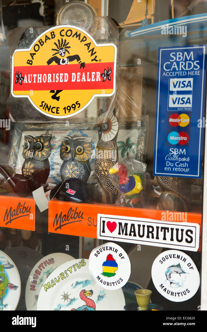 Mauritius, Mahebourg, Stadtzentrum, Souvenir-Shop-Fenster Stockfoto