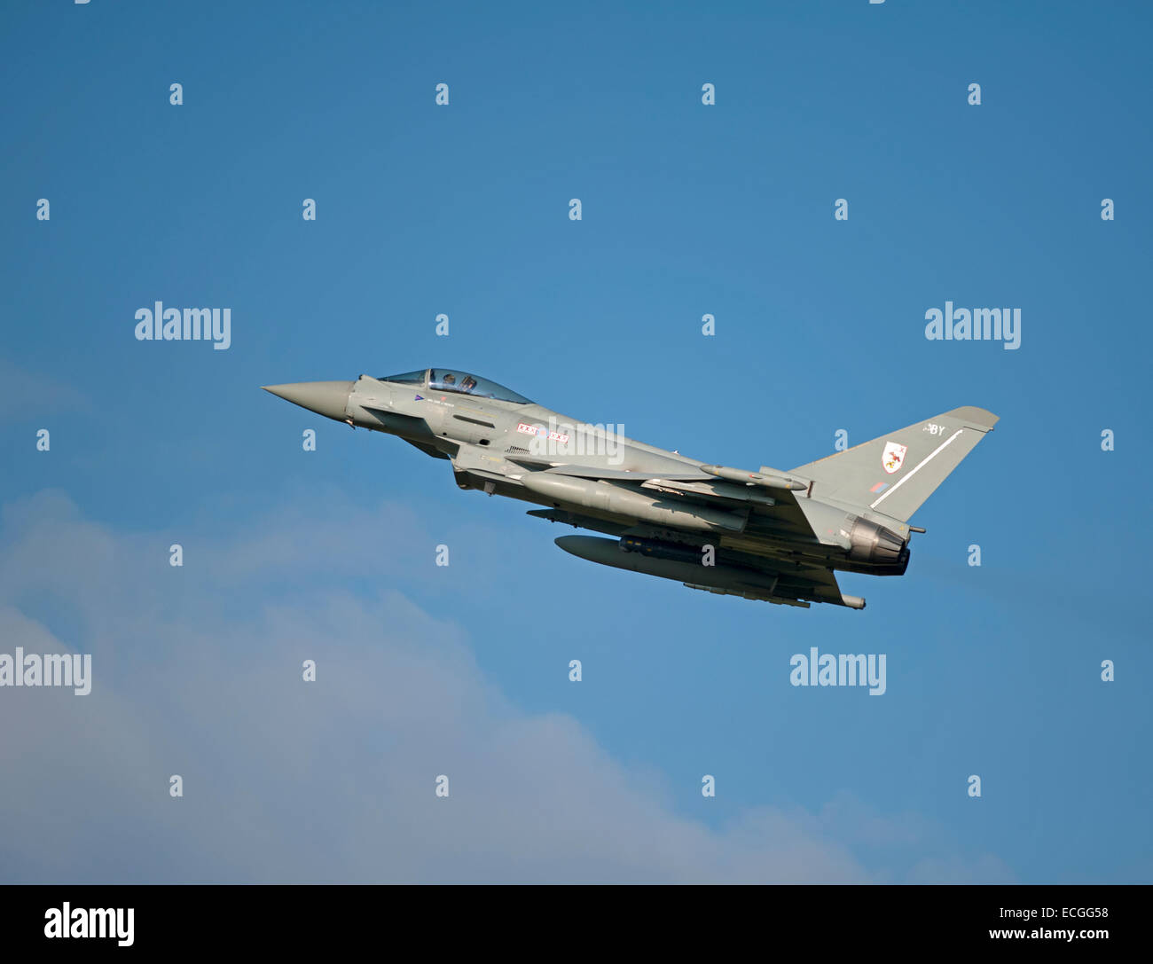 Eurofighter Typhoon FRG4 auf niedrigen Ansatz zur RAF Lossiemouth, Schottland.  SCO 9342, Stockfoto