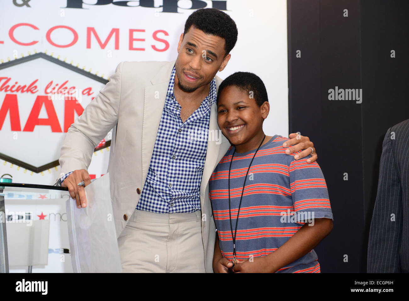 Michael Ealy meet &amp; greet für Fans statt bei Macys bei Aventura Mall Featuring: Michael Ealy Where: Aventura, Florida, USA bei: 10. Juni 2014 Stockfoto