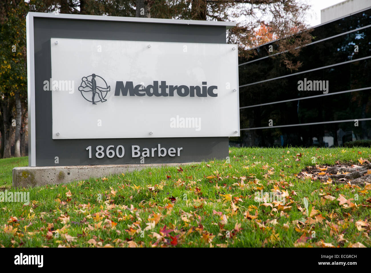 Medtronic logo Fotos und Bildmaterial in hoher Auflösung Alamy