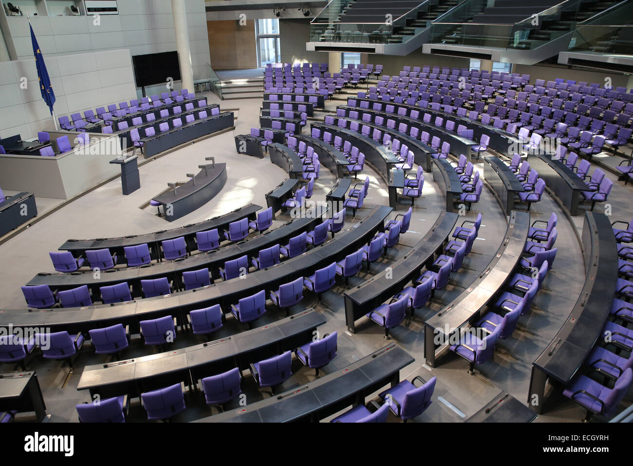 Treffen Raum Reichstag Parlament lila Stuhl Stockfoto