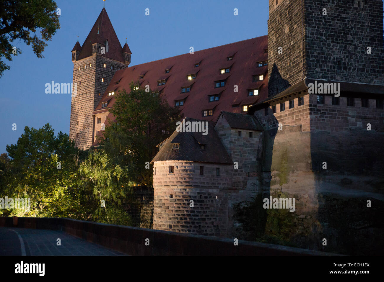 Nürnberger Burg Architektur Nacht Stockfoto