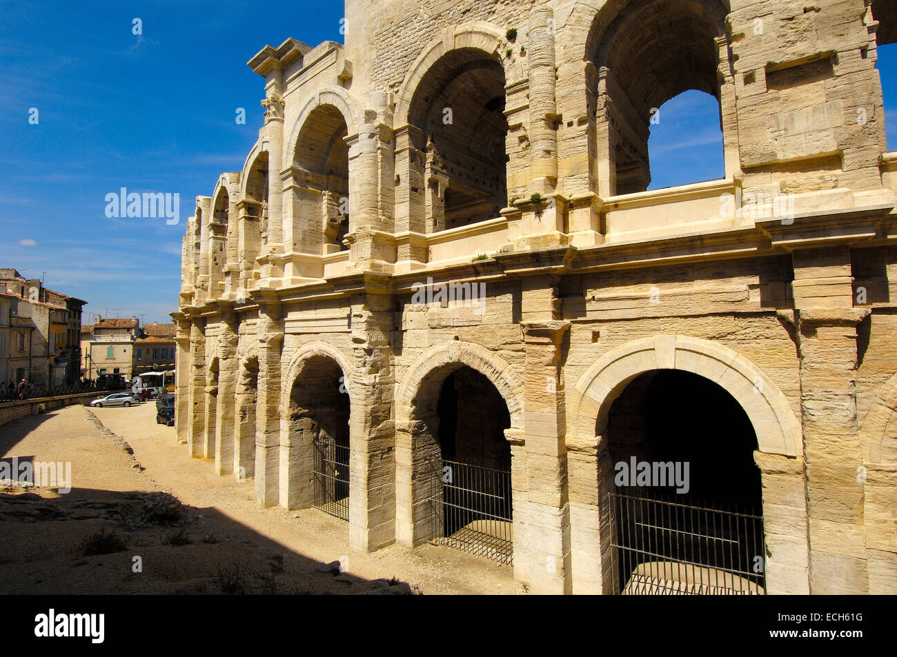 Römische Amphitheater Les Arènes, Arles, Bouches du Rhone, Provence, Frankreich, Europa Stockfoto