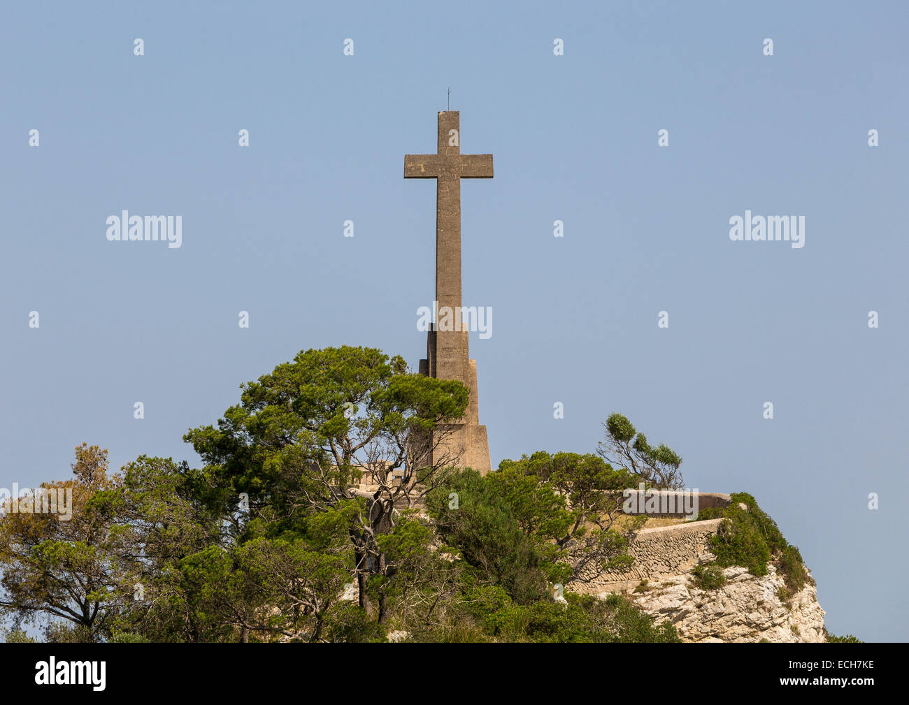 Creu Essen Picot, Kreuz große Stein Santuari de Sant Salvador, Wallfahrtskirche Sant Salvador, in der Nähe von Felanitx, Mallorca Stockfoto
