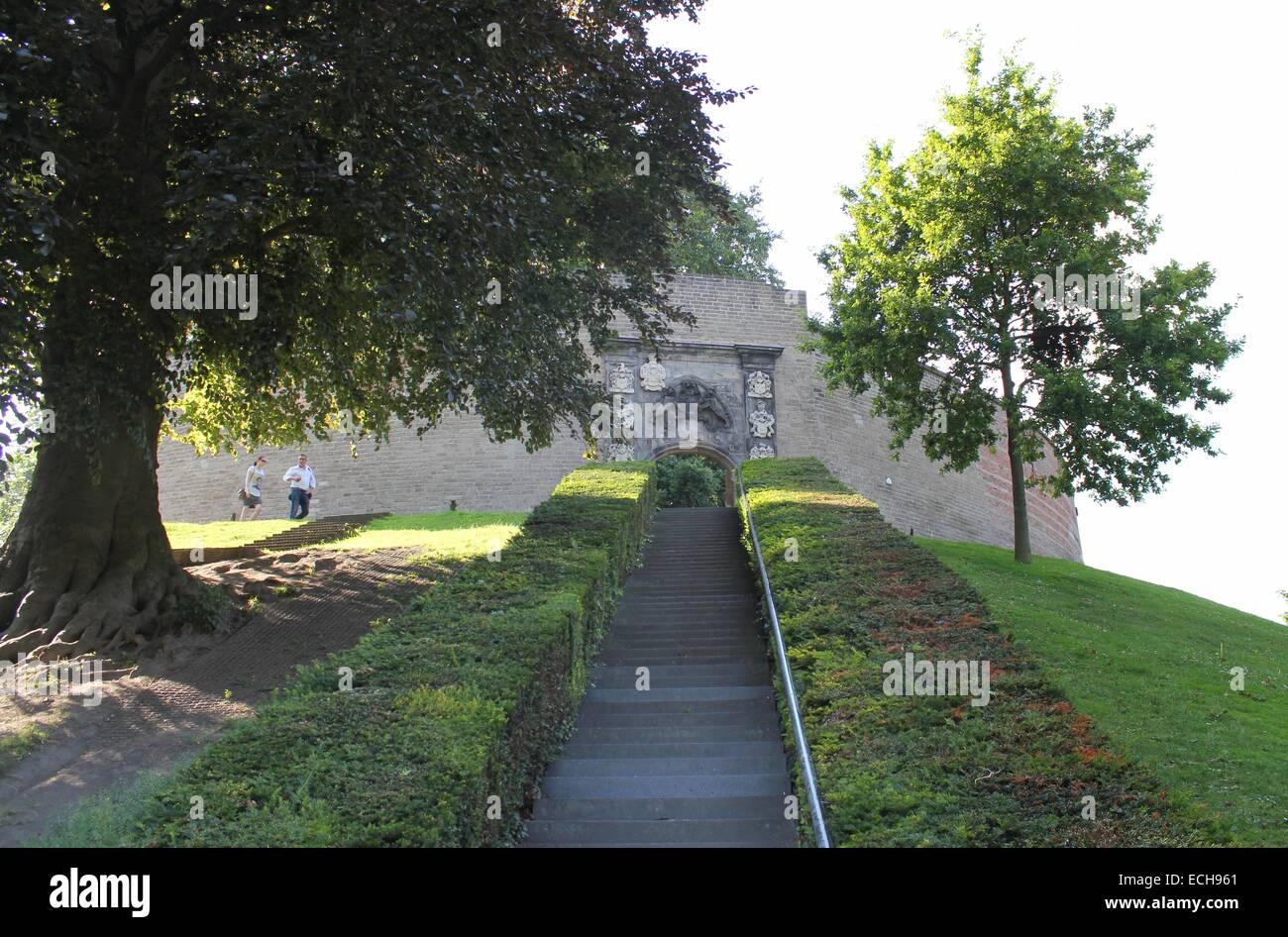 Treppe hinauf die Burcht Hill, einem mittelalterlichen 11. Jahrhundert halten in der Altstadt von Leiden, Niederlande Stockfoto