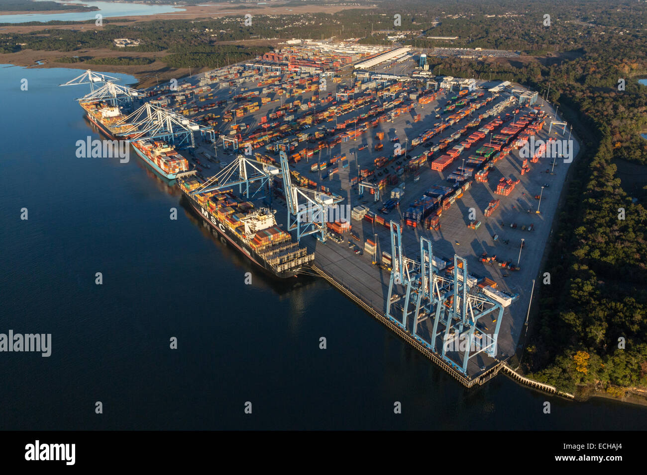 luftaufnahme-von-wando-welch-shipping-container-hafen-mt-pleasant-sc