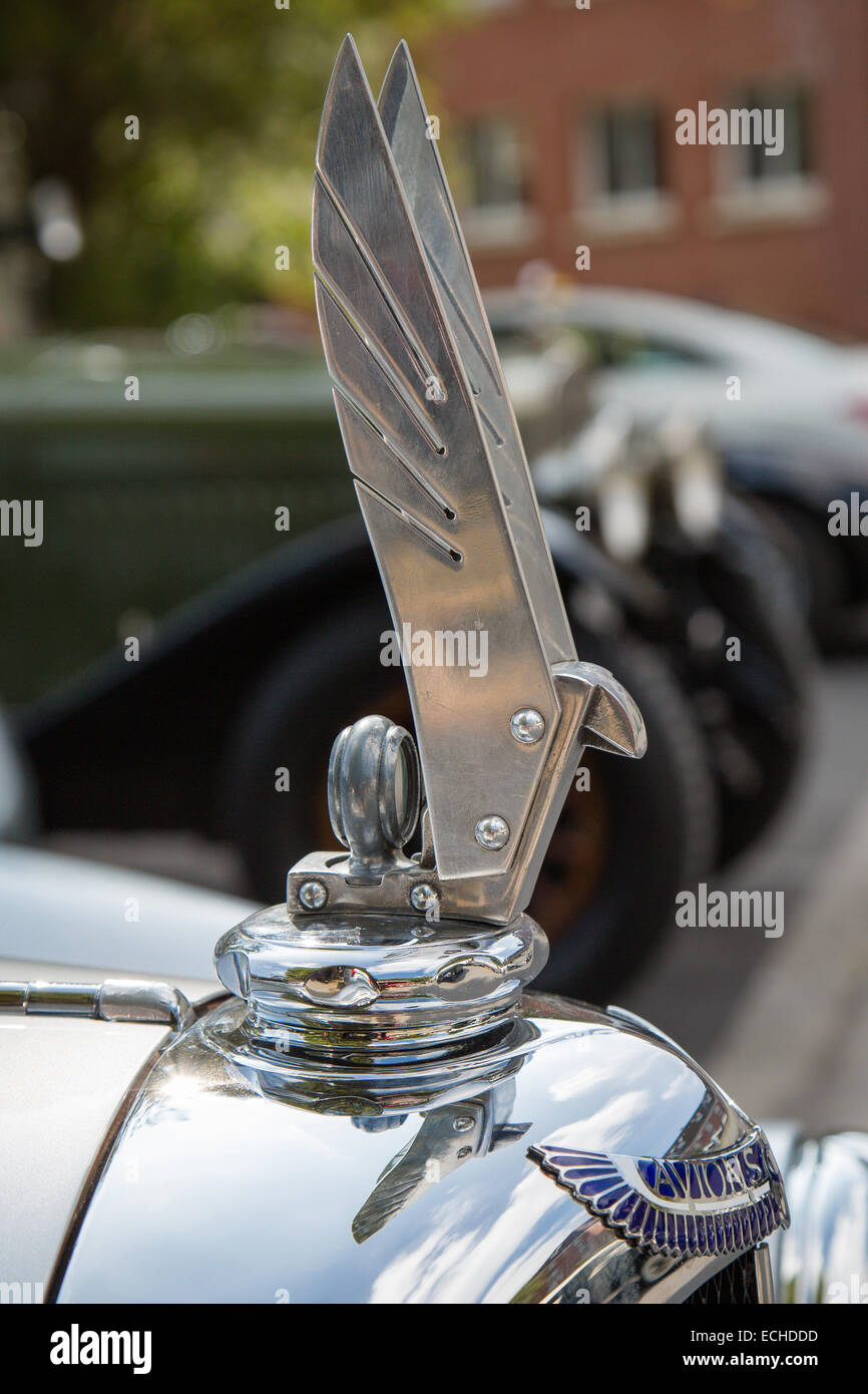 GAP Kühlerfigur eines Oldtimers Avions Voisin Stockfoto