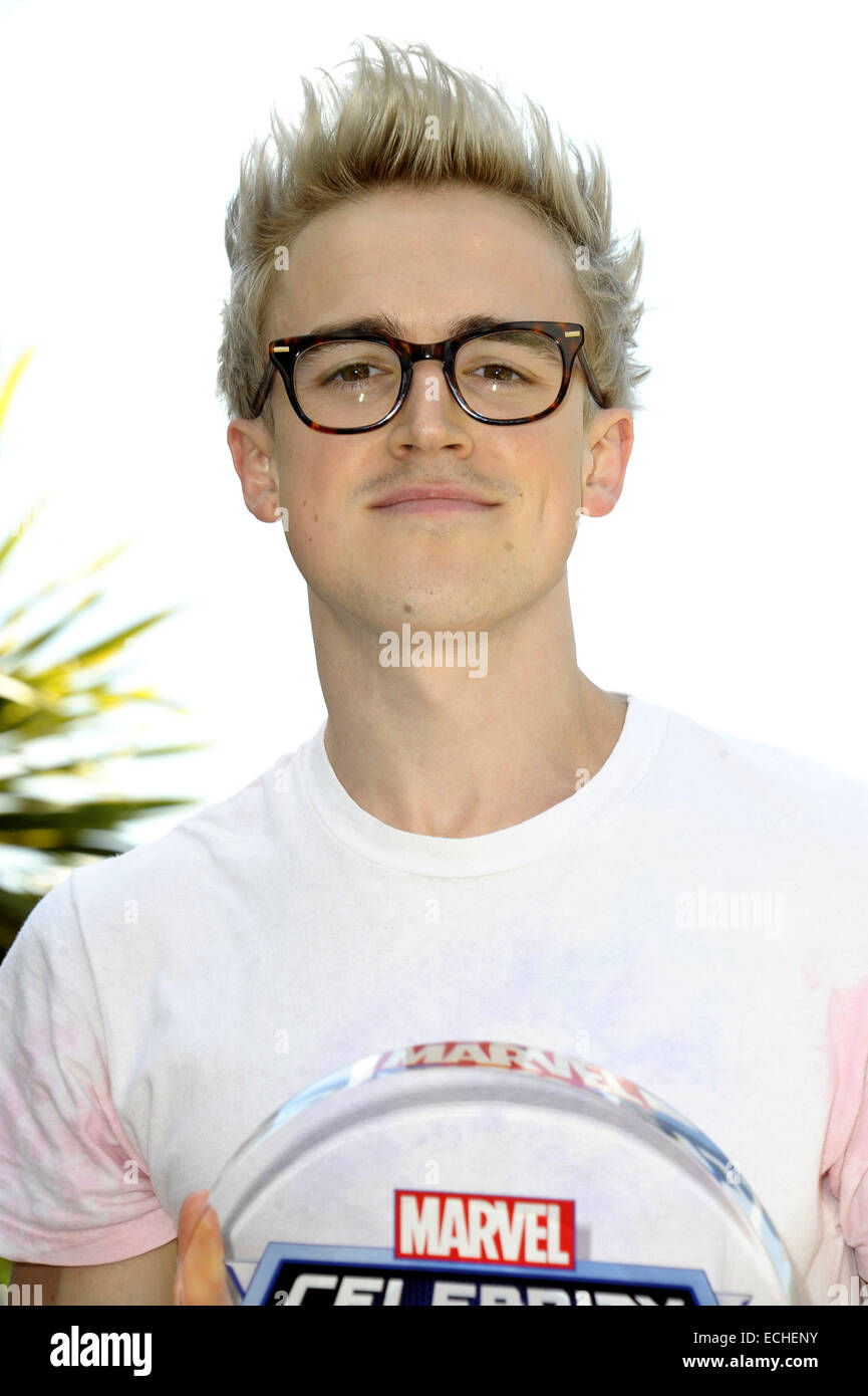 "Staunen Promi-Papa des Jahres 2014" Tom Fletcher von McBusted erhielt die Auszeichnung von Marvel eine bundesweite Suche nach, Super Hero Väter landesweit zu erkennen.  Mitwirkende: Tom Fletcher wo: London, Vereinigtes Königreich bei: 12. Juni 2014 Stockfoto