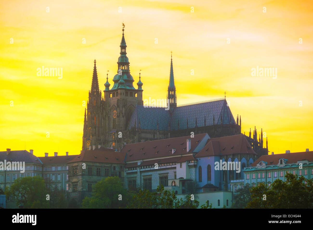 Die Pragerburg hautnah am Abend bei Sonnenuntergang Stockfoto