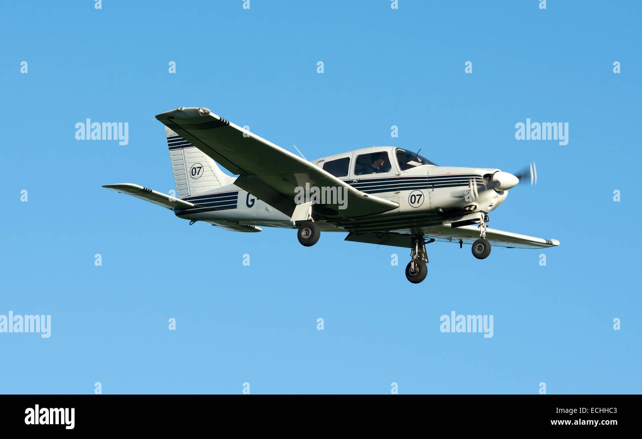 Piper PA28 Pfeil. G-CBZR Stockfoto