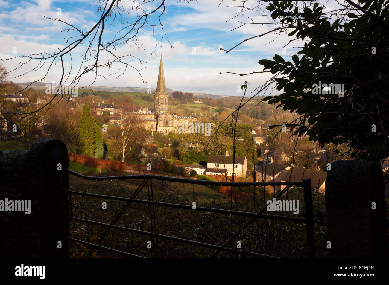 Bakewell, Derbyshire, UK. 15. Dezember 2014. UK-Wetter: Ein Tag der Sonne und Duschen mit einer oberen Tagestemperatur von 8C in den Peak District Marktstadt Bakewell. Bildnachweis: Mark Richardson/Alamy Live-Nachrichten Stockfoto