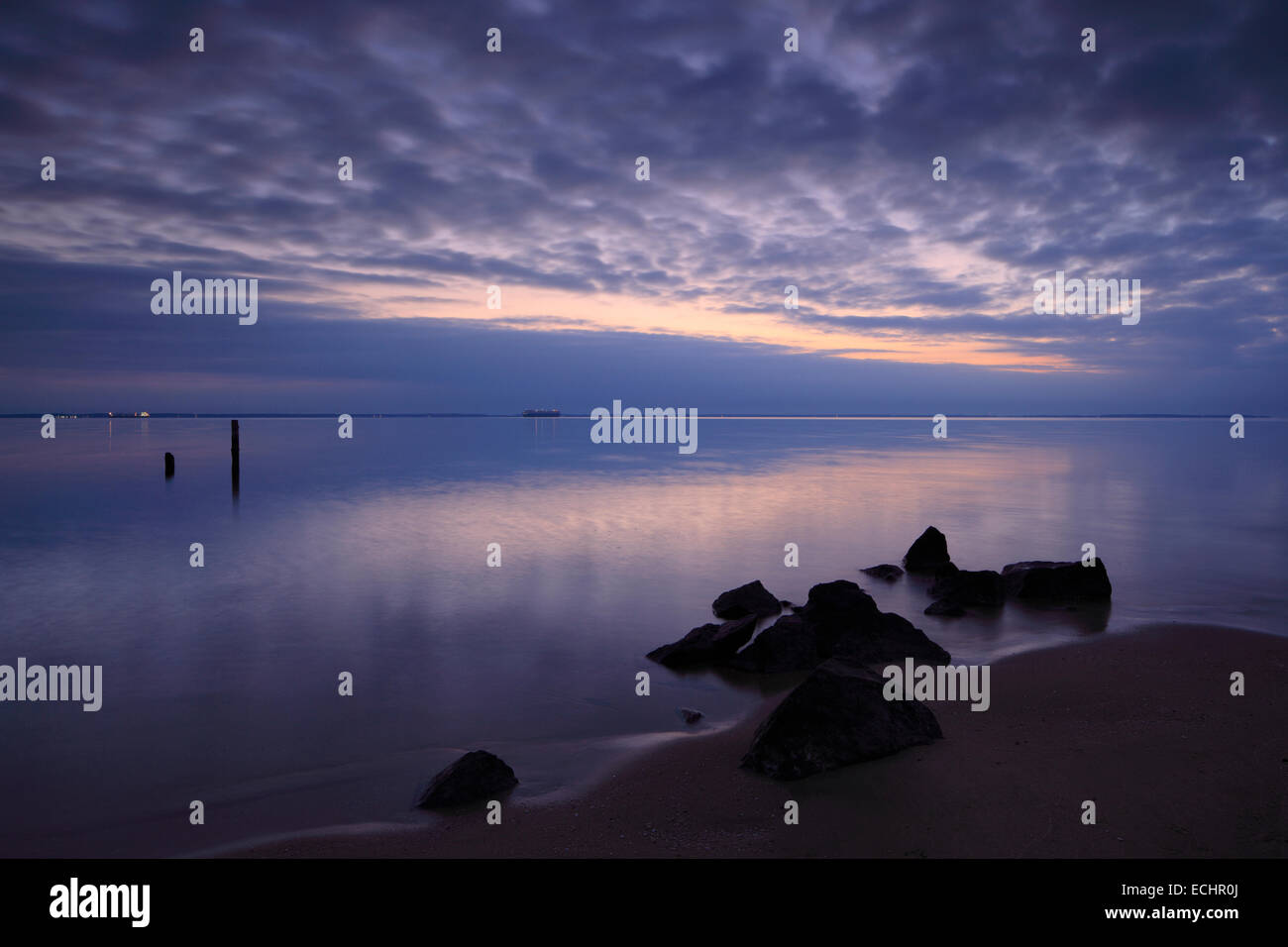 Sonnenaufgang über der Chesapeake Bay Stockfoto