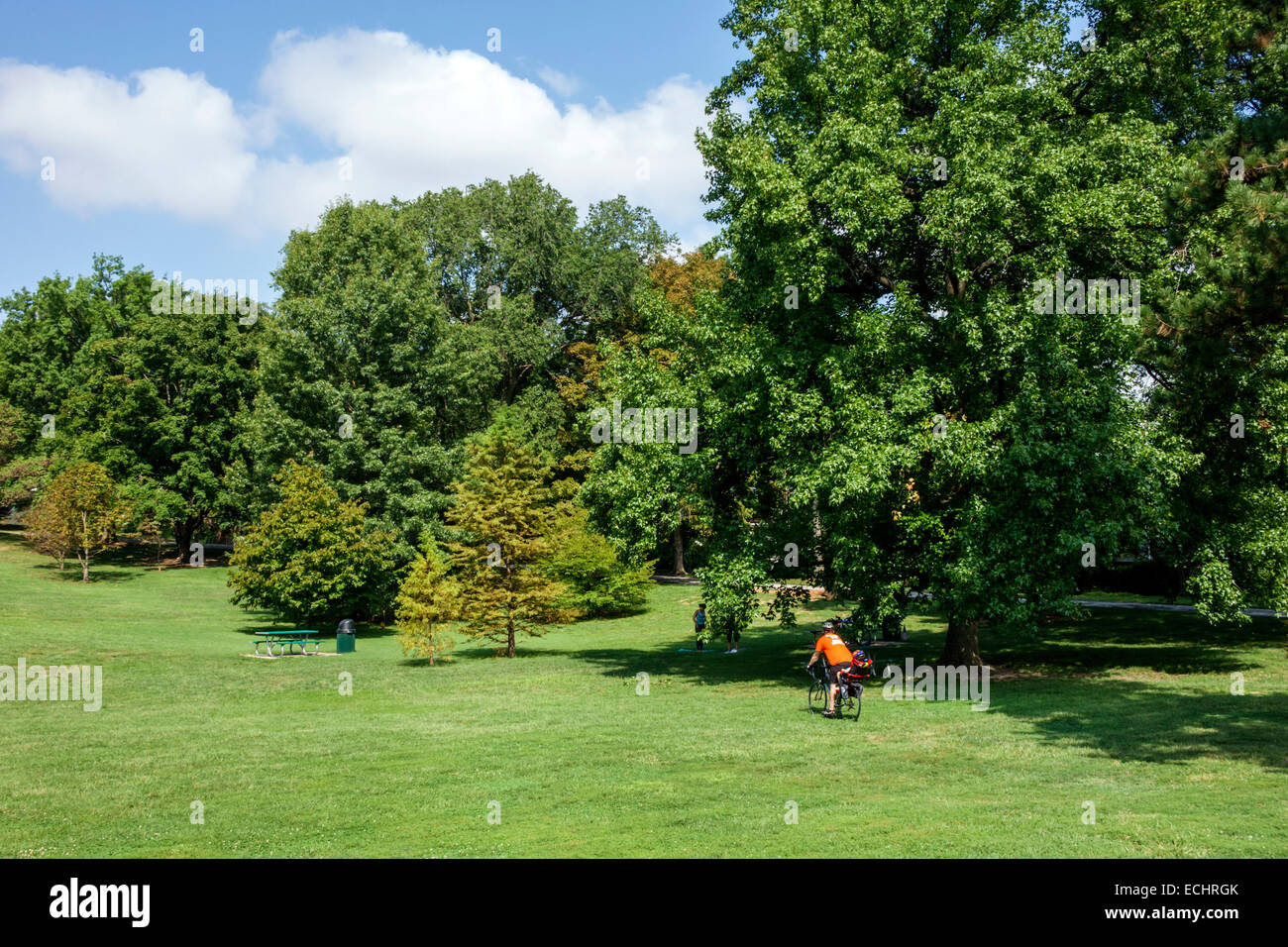 Saint St. Louis Missouri, HiPointe, De Mun Historic District