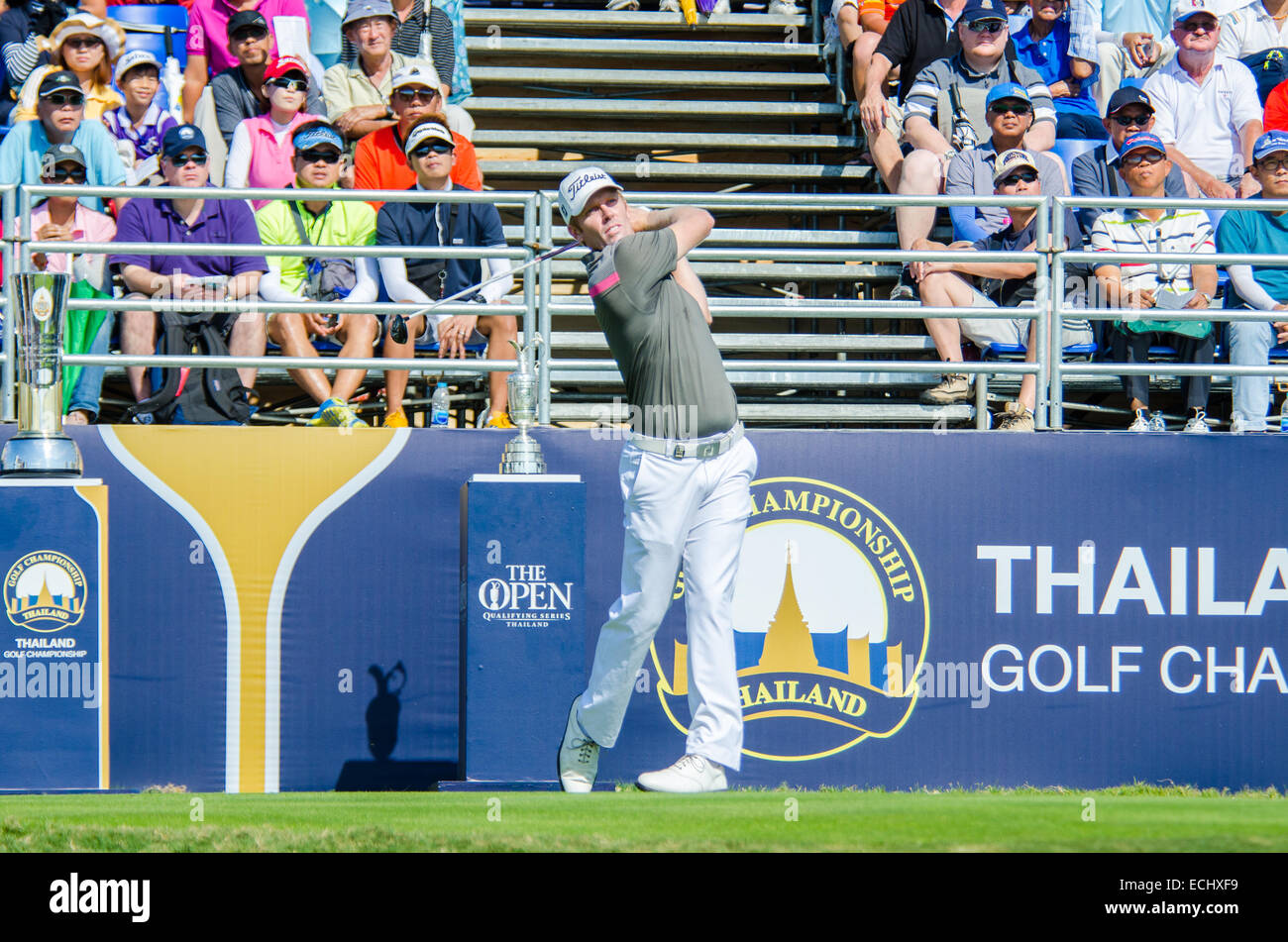 CHONBURI - 14 Dezember: Andrew Doot von Australien Spieler in Thailand Golf Meisterschaft 2014 (professionelles Golfturnier auf der Asian Tour) am Amata Spring Country Club am 14. Dezember 2014 in Chonburi, Thailand. Stockfoto