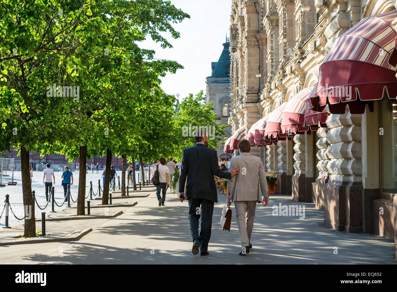 Russland, Moskau, Fußgängerzone entlang der berühmten GUM Einkaufszentrum Stockfoto
