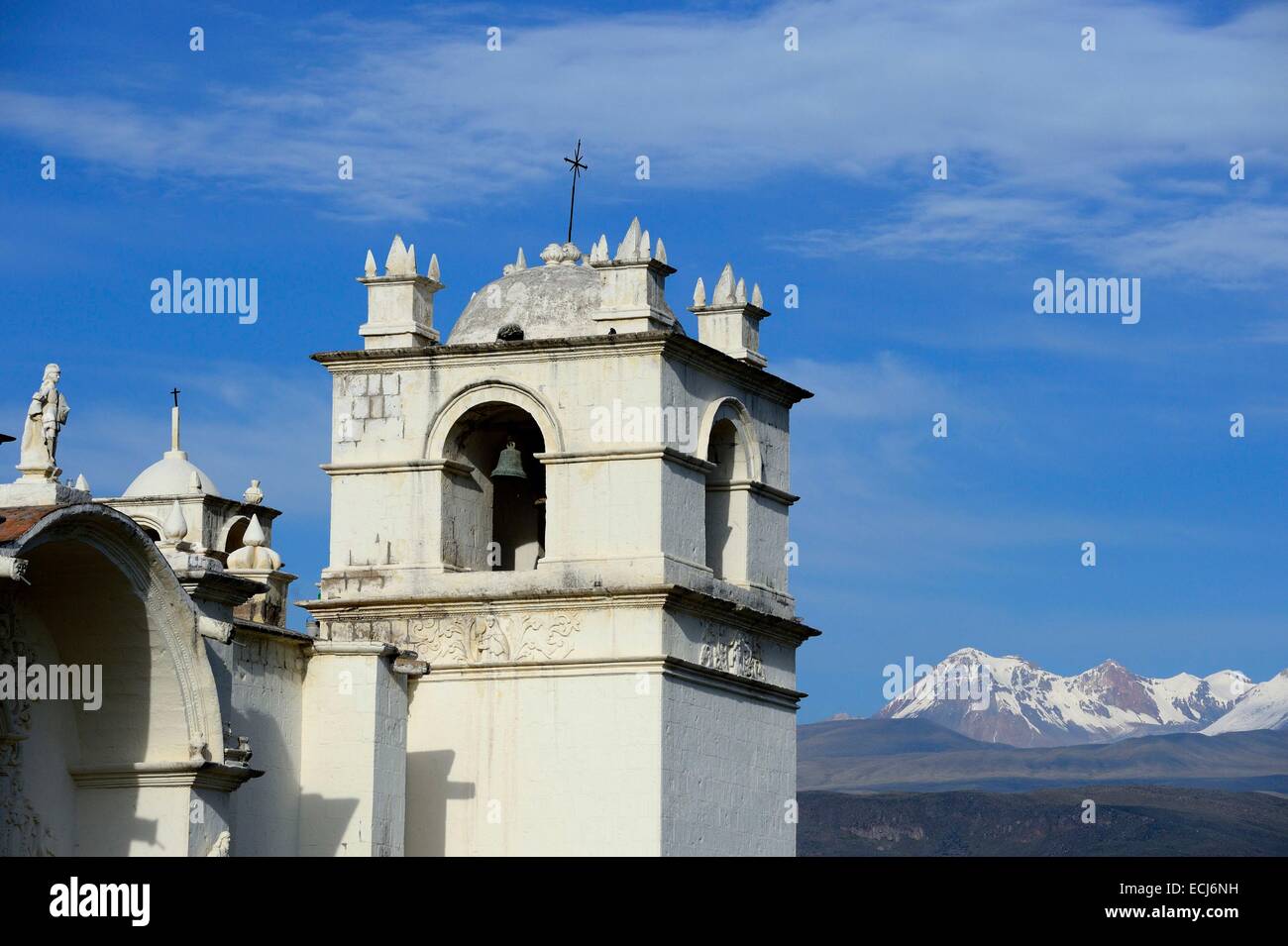 Peru, Caylloma Provinz, Colca Canyon, Yanque, die kolonialen Kirche des XVII Jahrhunderts Stockfoto