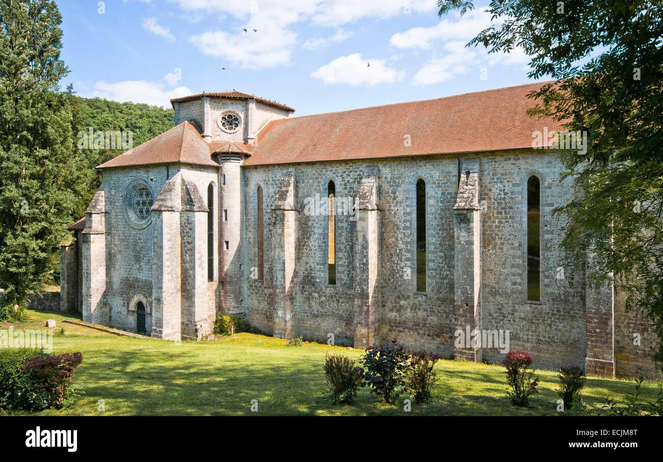 Frankreich, Tarn et Garonne, Ginals, Zisterzienser-Abtei von Beaulieu de Rouergue 12. Jahrhundert Westfassade, achteckigen Laterne Turm Stockfoto