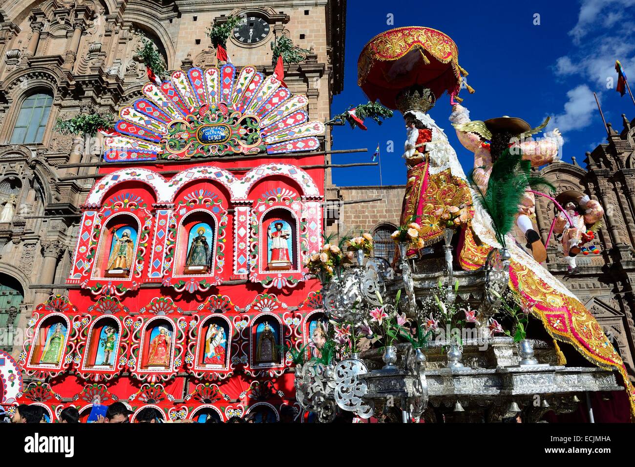 Peru, Cuzco Provinz, Cuzco, Weltkulturerbe der UNESCO, Corpus Christi fest, für mehrere Tage im Juni, Parade durch die Straßen, die Jungfrau Maria und die Heiligen der Stadt Stockfoto