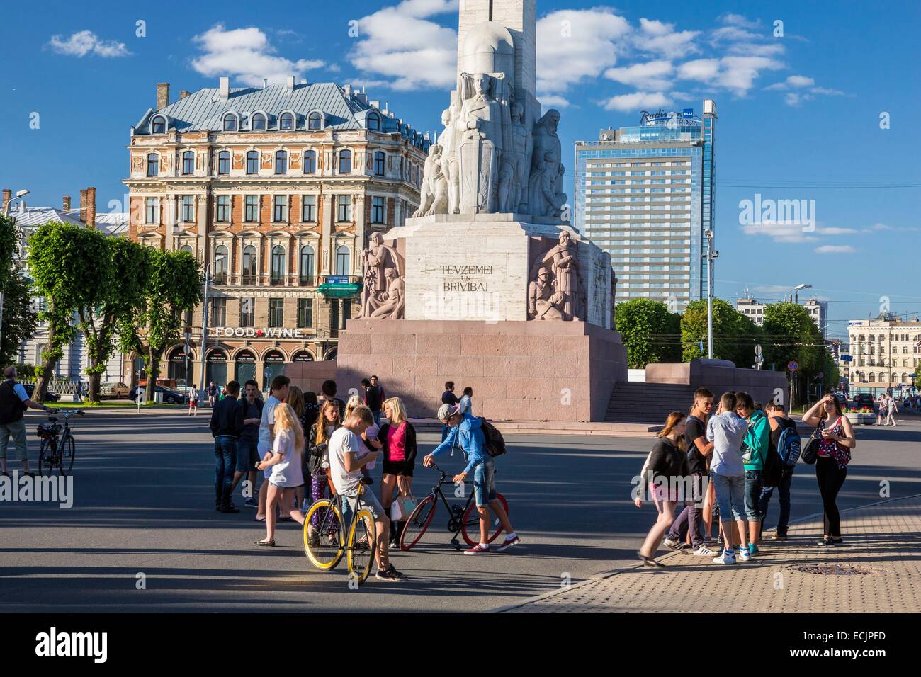 Lettland (Baltikum), Riga, Europäische Kulturhauptstadt 2014 Altstadt Weltkulturerbe der UNESCO, Denkmal Freiheitsplatz (Brivibas Pieminelkis) Stockfoto