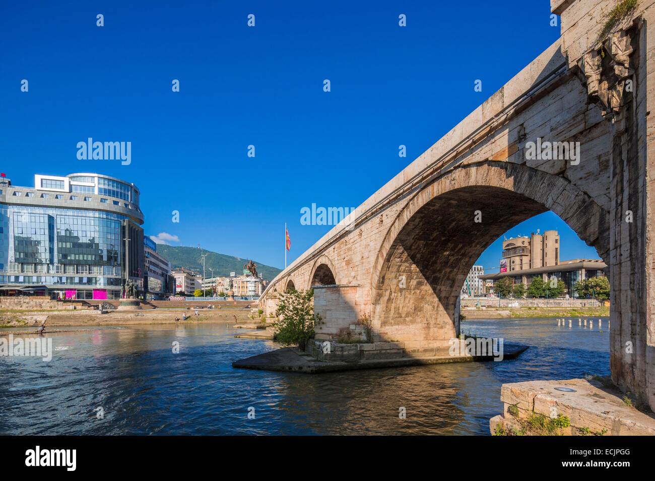 Republik Mazedonien, Skopje, Stadtzentrum, die steinerne Brücke Stockfoto