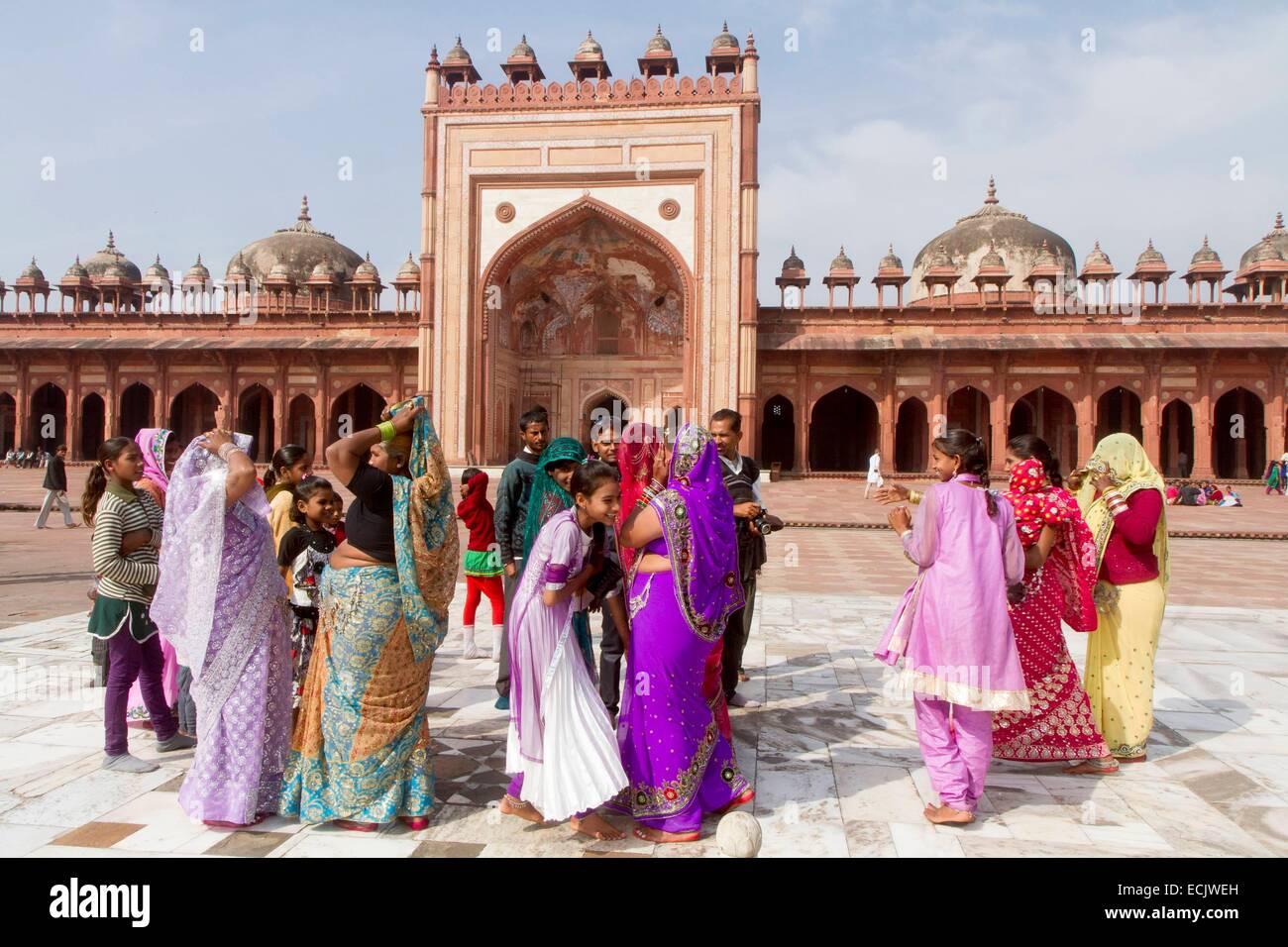 Indien, Uttar Pradesh state, Fatehpur Sikri, Jama Masjid Moschee, als Weltkulturerbe der UNESCO, indische Touristen aufgeführt Stockfoto