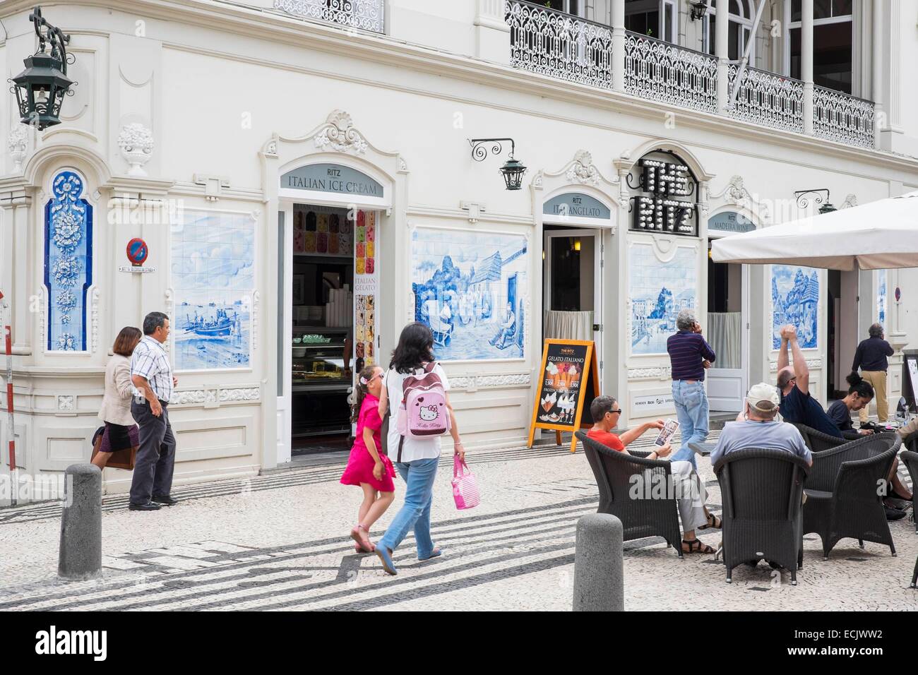 Cafe ritz funchal Fotos und Bildmaterial in hoher Auflösung Alamy