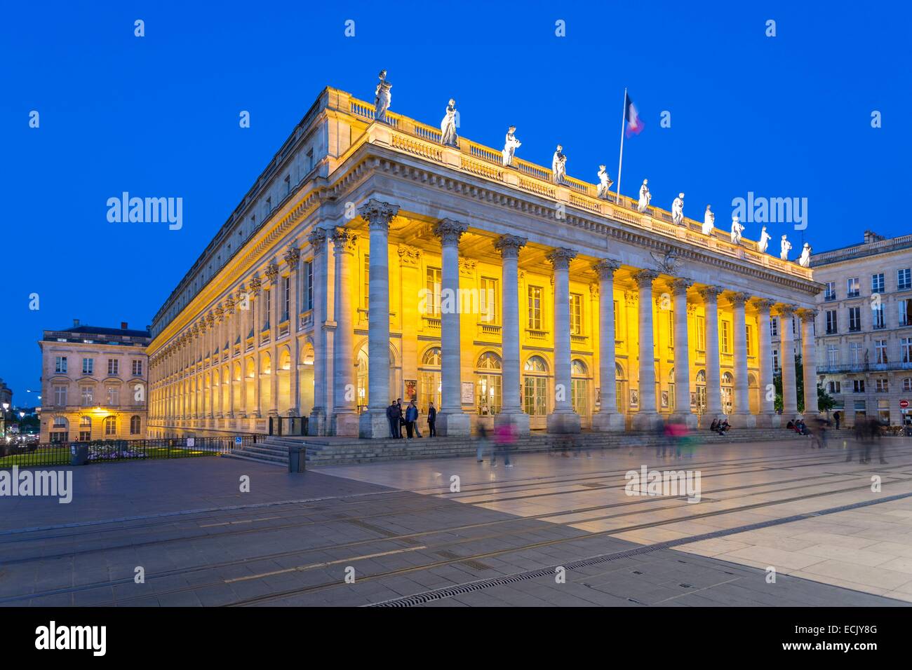 Frankreich, Gironde, Bordeaux, Bereich aufgelistet ein Weltkulturerbe der UNESCO, nationale Oper von Bordeaux, Grand Theatre, korinthischen Säulen, Musen und Göttinnen, Ort der Komödie Stockfoto