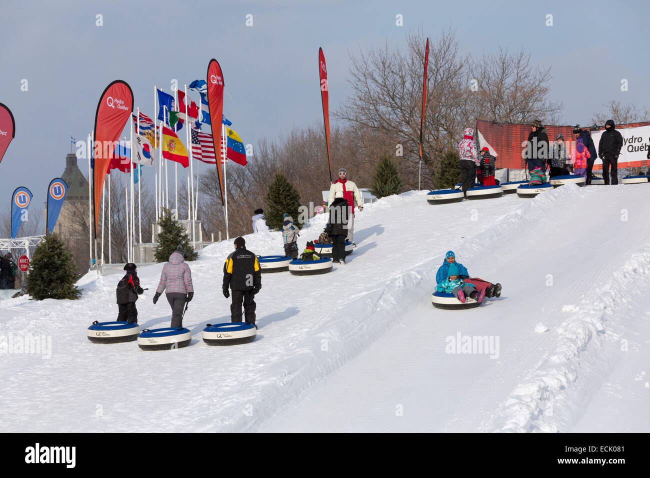 Kanada, Québec, Québec (Stadt) im Winter, die Quebec-Winter-Karneval, rutscht auf der Plains Of Abraham Stockfoto