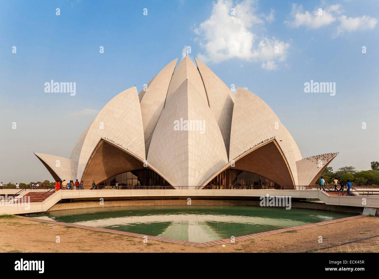 Indien, New Delhi, Bahapur, Lotus-Tempel, der Tempel des Bahá ' í Glaubens (gegründet in Persien im 19. Jahrhundert), entworfen vom Architekten Fariborz Sahba iranischen geht zurück bis 1986 Stockfoto