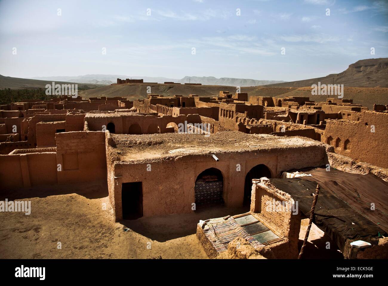 Marokko, Anti-Atlas, ein Dorf auf der Straße von Marrakesch nach Tomboctou oder Timbuktu, Agdz, Draa-Tal Stockfoto