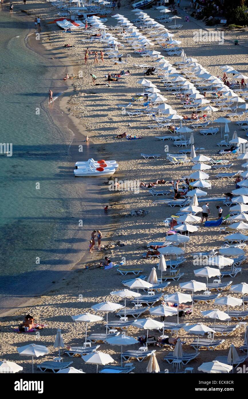 Griechenland, Dodekanes, Insel Rhodos, Lindos, alle weißen Stadt und Strand Stockfoto