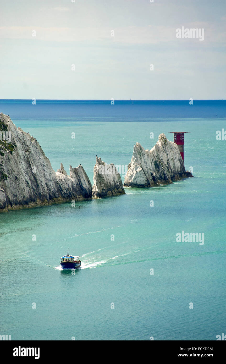 Vertikale Ansicht der Nadeln auf der Isle Of Wight. Stockfoto