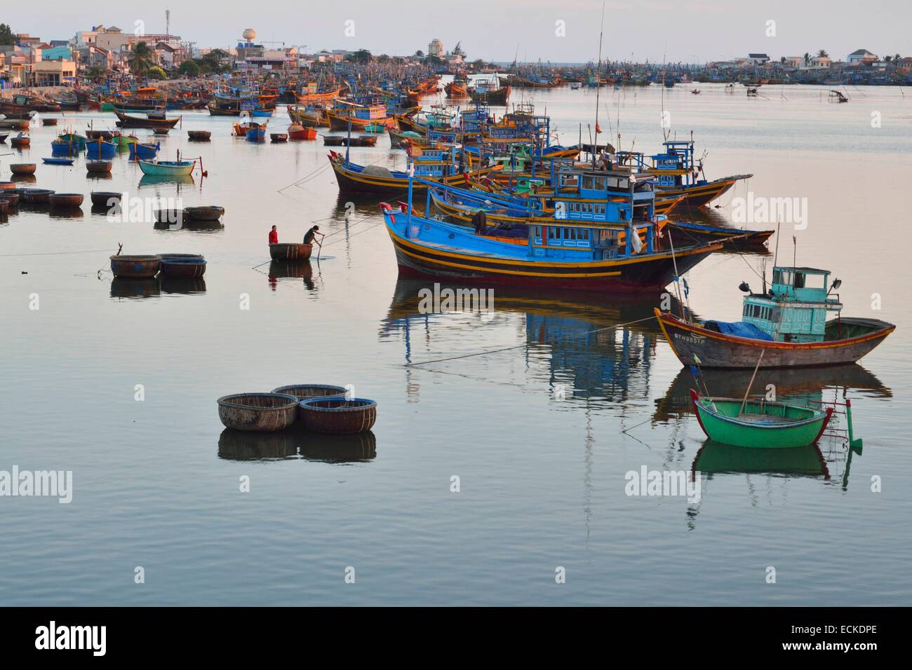 Vietnam, Binh Thuan Provinz, Phan Ri, Fischereihafen Stockfoto