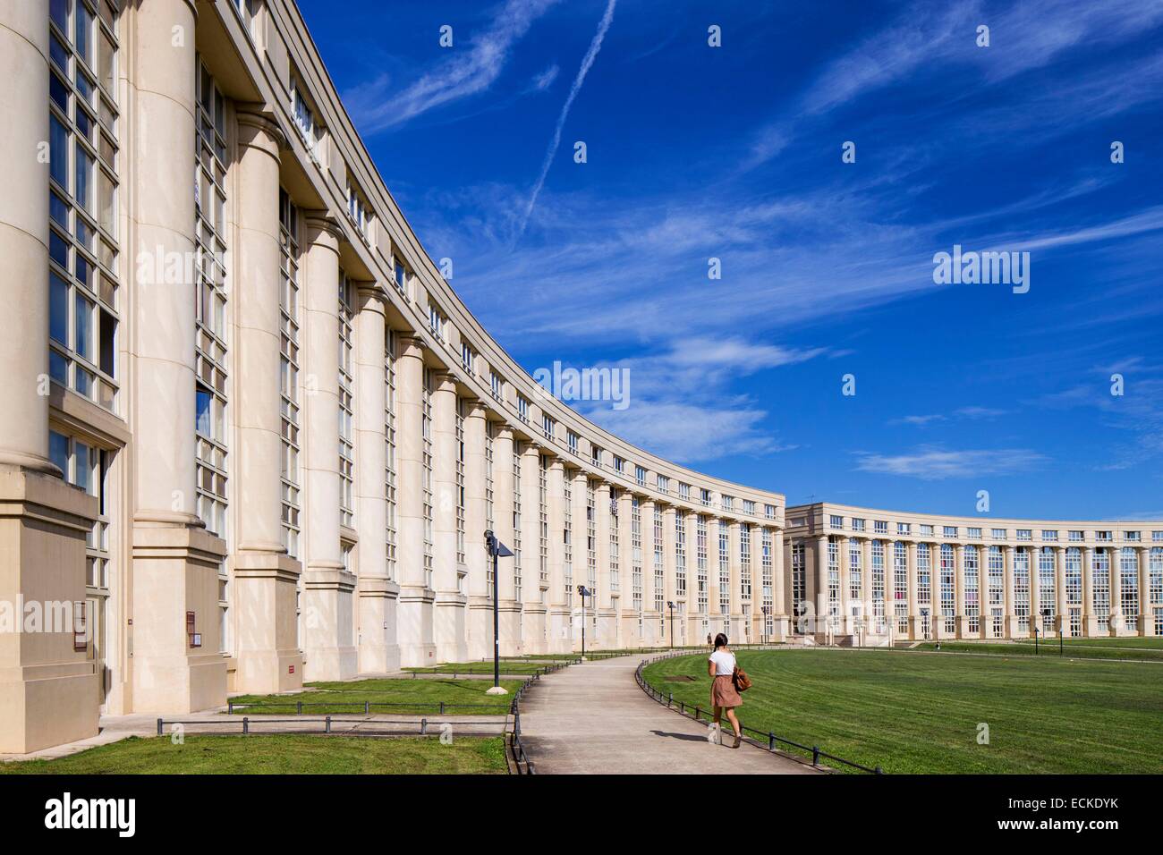 Frankreich, Herault, Montpellier Antigone Bezirk Architekten Ricardo Bofill, Brunnen, Thessalie Square, Europa esplanade Stockfoto