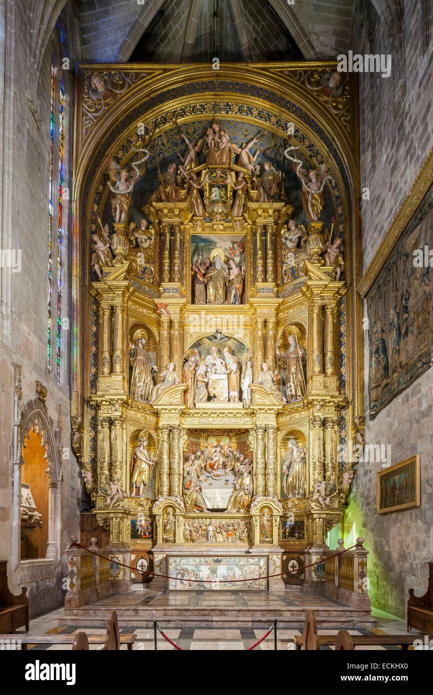 Spanien, Balearen, Mallorca, Palma De Mallorca, Kathedrale (La Seu) zwischen 1229 und 1601 und der katalanischen Gotik Corpus Christi Kapelle Altaraufsatz aus dem 17. Jahrhundert Stockfoto