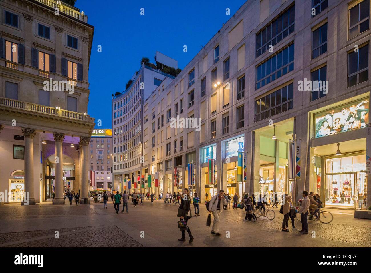 Italien, Lombardei, Mailand, Corso Vittorio Emanuele II und San Carlo Platz Stockfoto