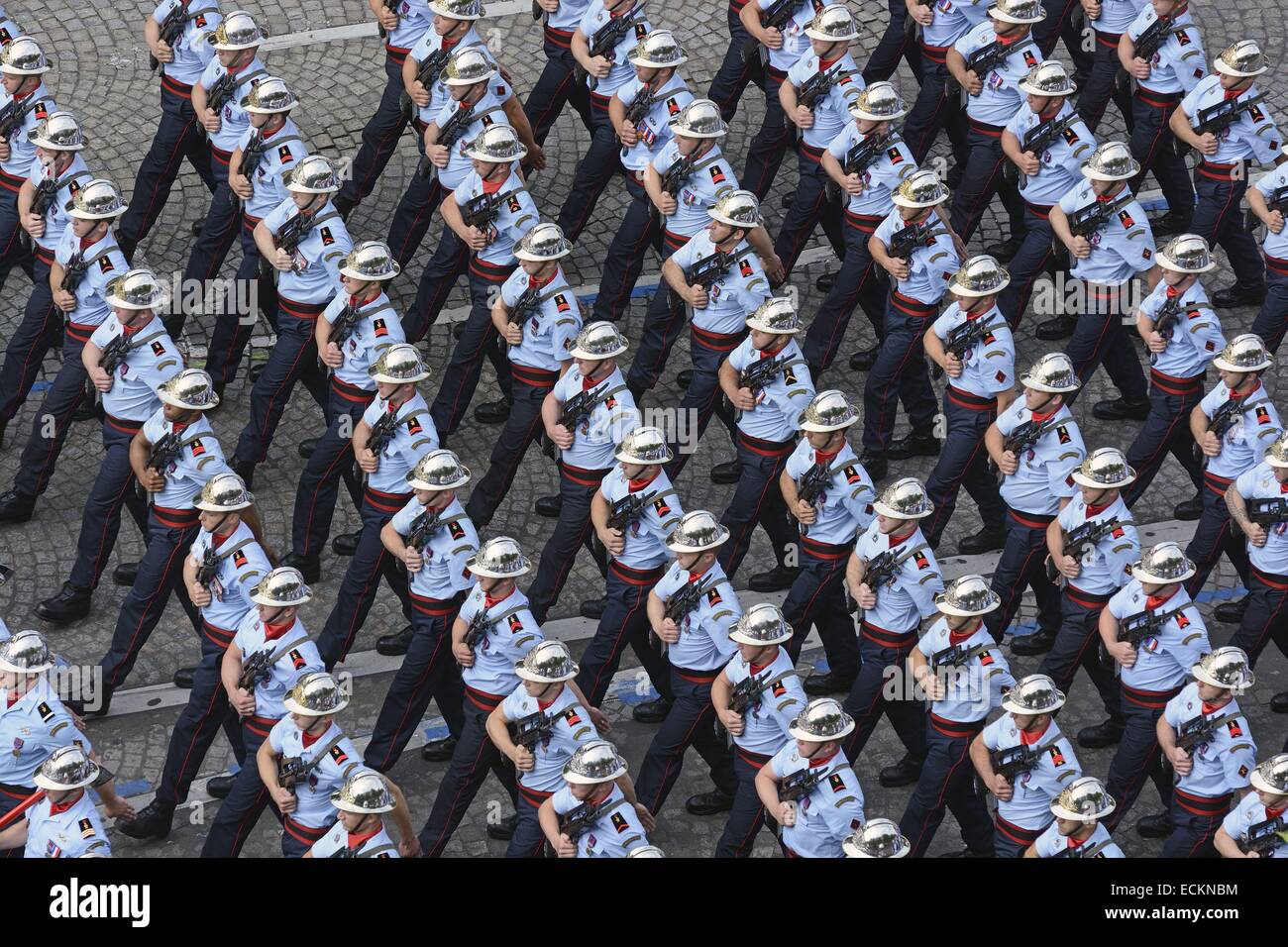 Frankreich, Paris, Champs-Elysées, militärische parade während der französische Nationalfeiertag (14. Juli), eine Paris-Feuerwehr-Einheit Stockfoto