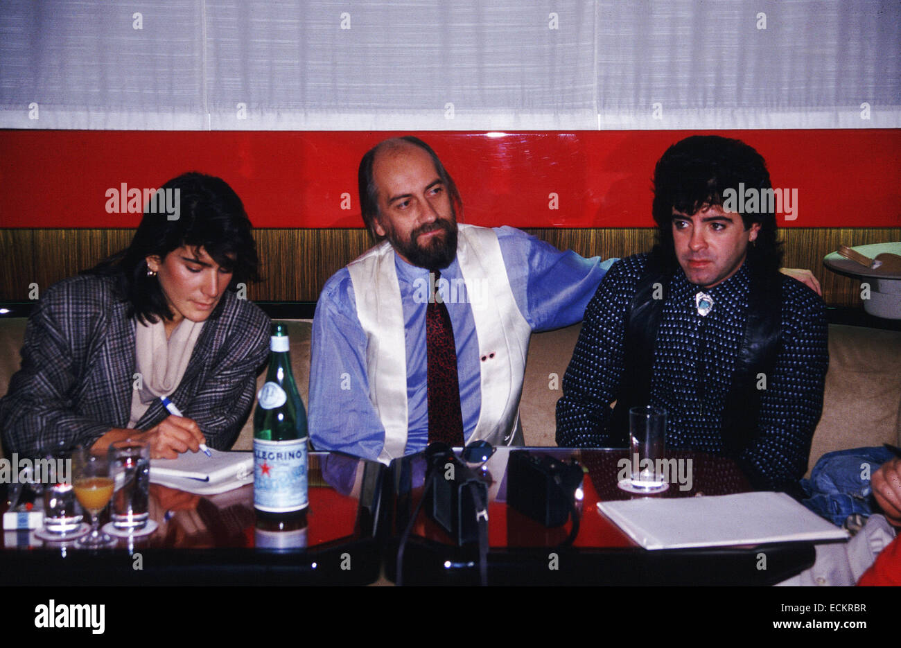 Fleetwood Mac-Mitglieder Mick Fleetwood (Mitte) und Billy Burnette (rechts) in Rom ca. 1988 Stockfoto