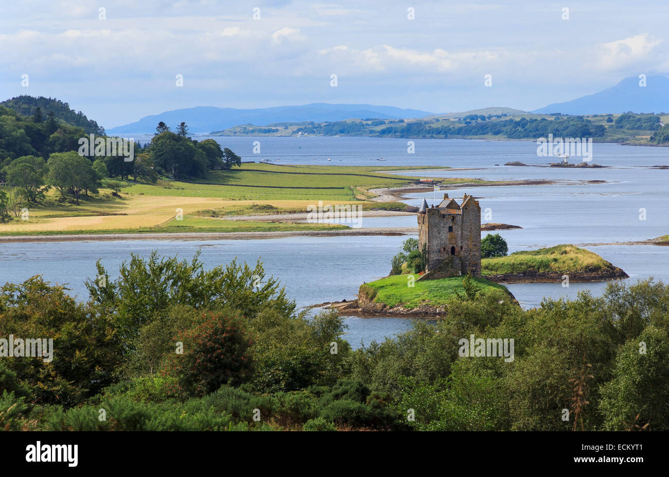 Castle Stalker und Loch Linnhe, in den westlichen Highlands von Schottland Stockfoto