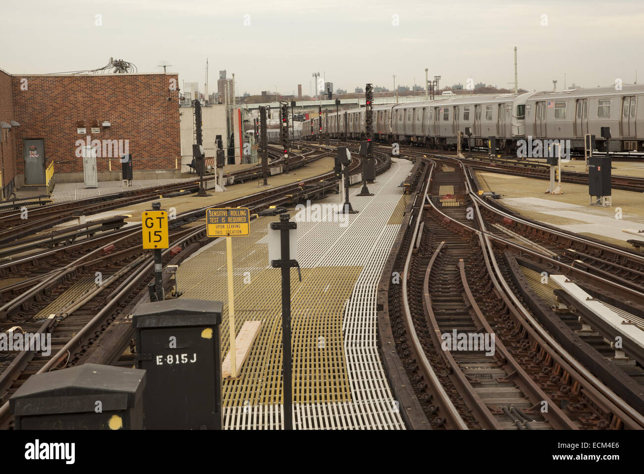 Erhöhten u-Bahn Schienen, Stillwell Avenue Station, Coney Island, Brooklyn, NY. Stockfoto