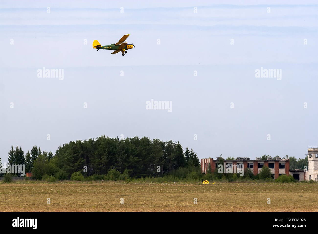 Das Flugzeug im Flug. Stockfoto