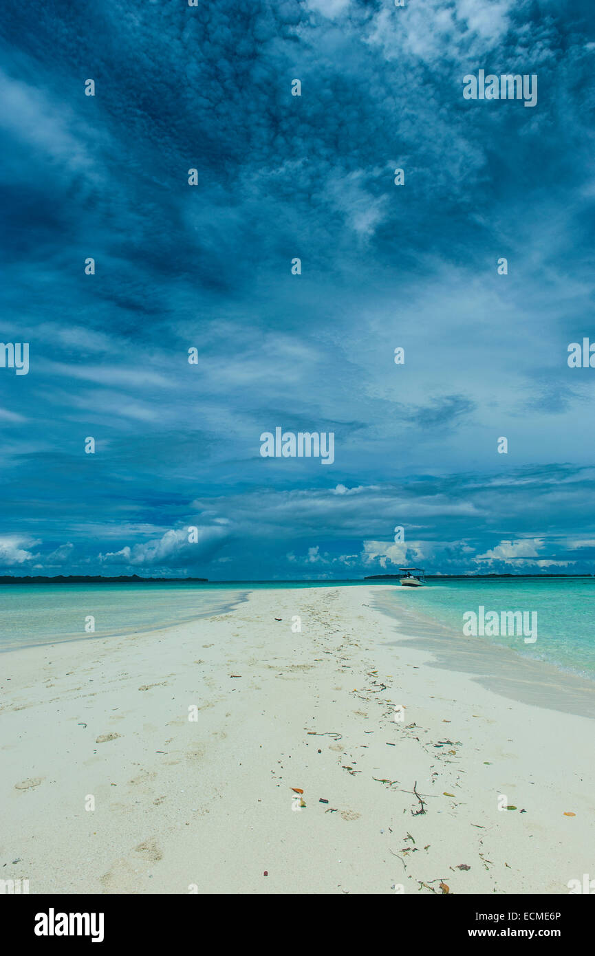 Streifen an den niedrigen Gezeiten, Rock Islands, Palau Sand Stockfoto