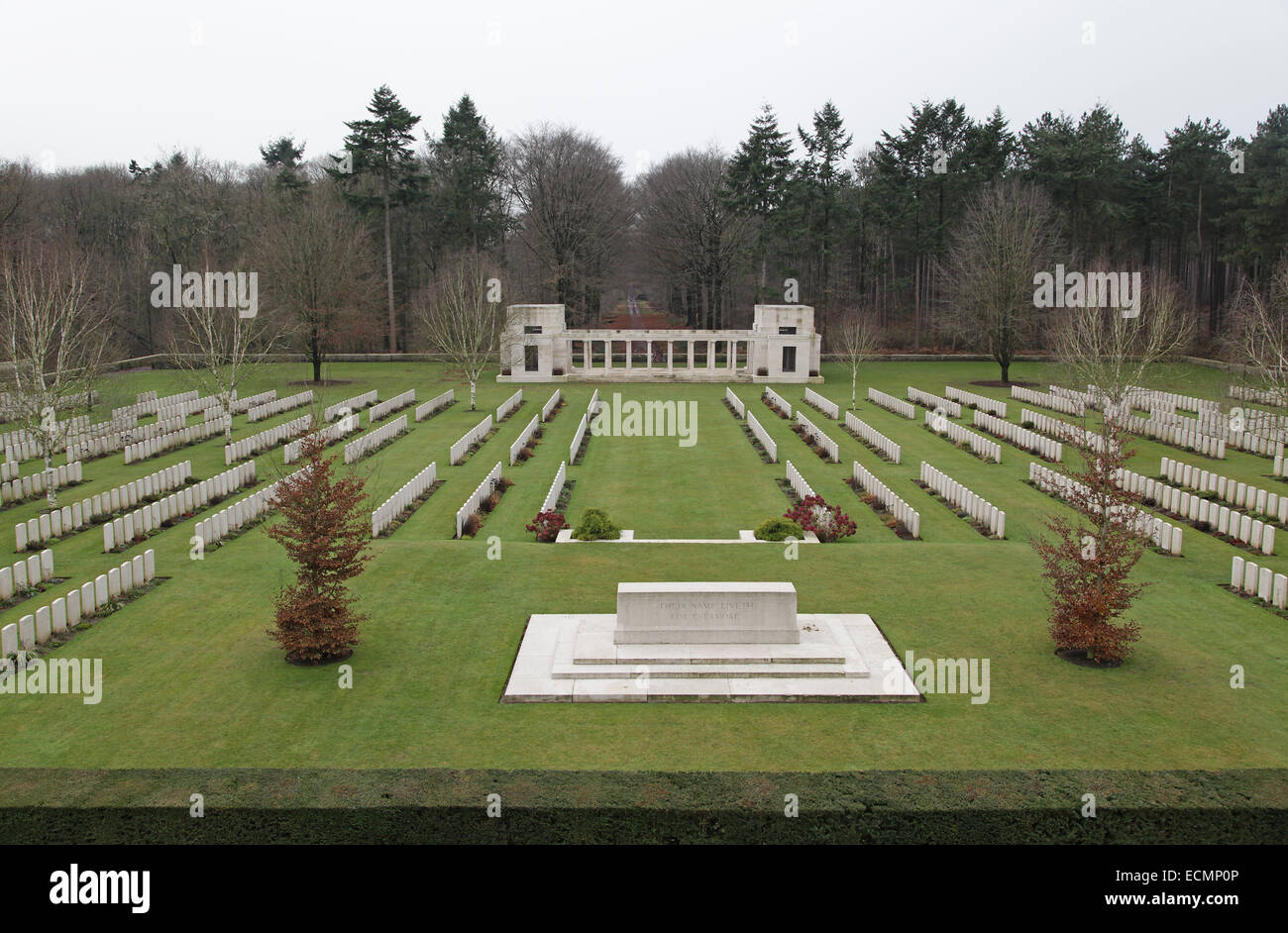 Denkmal des ersten Weltkriegs und der Friedhof für die 5. australische Division.Zonnebeke Belgium.In Erinnerung. Stockfoto
