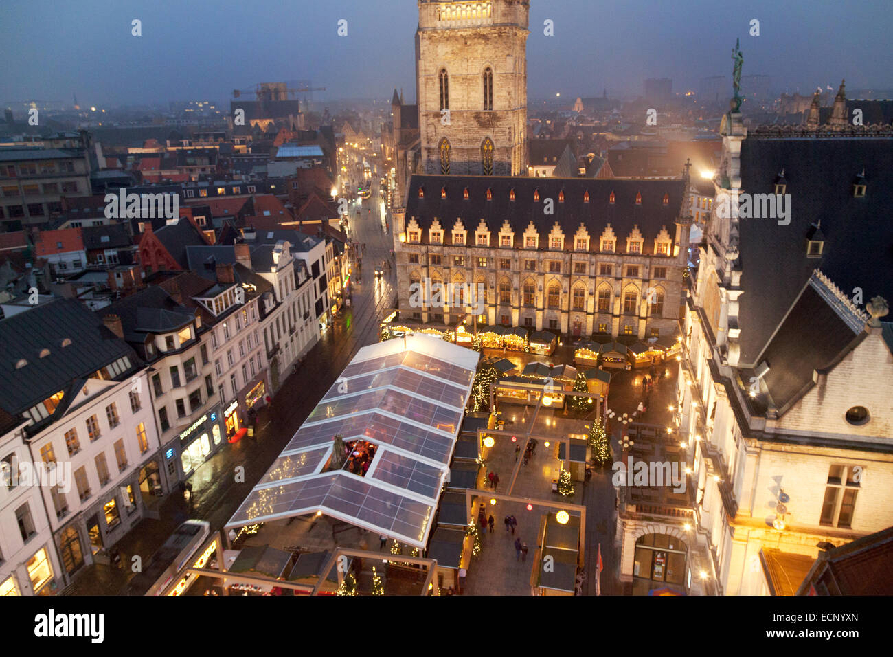 Ghent (Gent) Weihnachtsmarkt von oben, Belgien, Europa Stockfoto