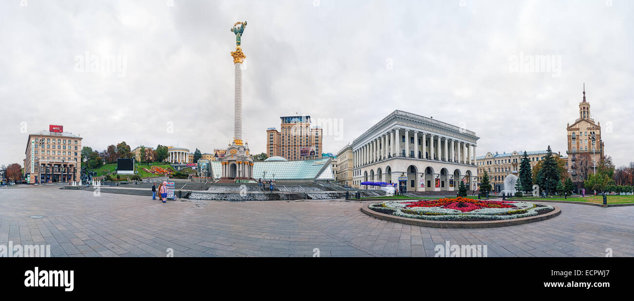 Unabhängigkeit square Maydan Nezalejnosti in Kiew Ukraine bewölkt tagsüber malerische. Stockfoto